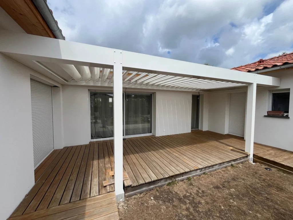 Installation pergola bioclimatique toulouse 2