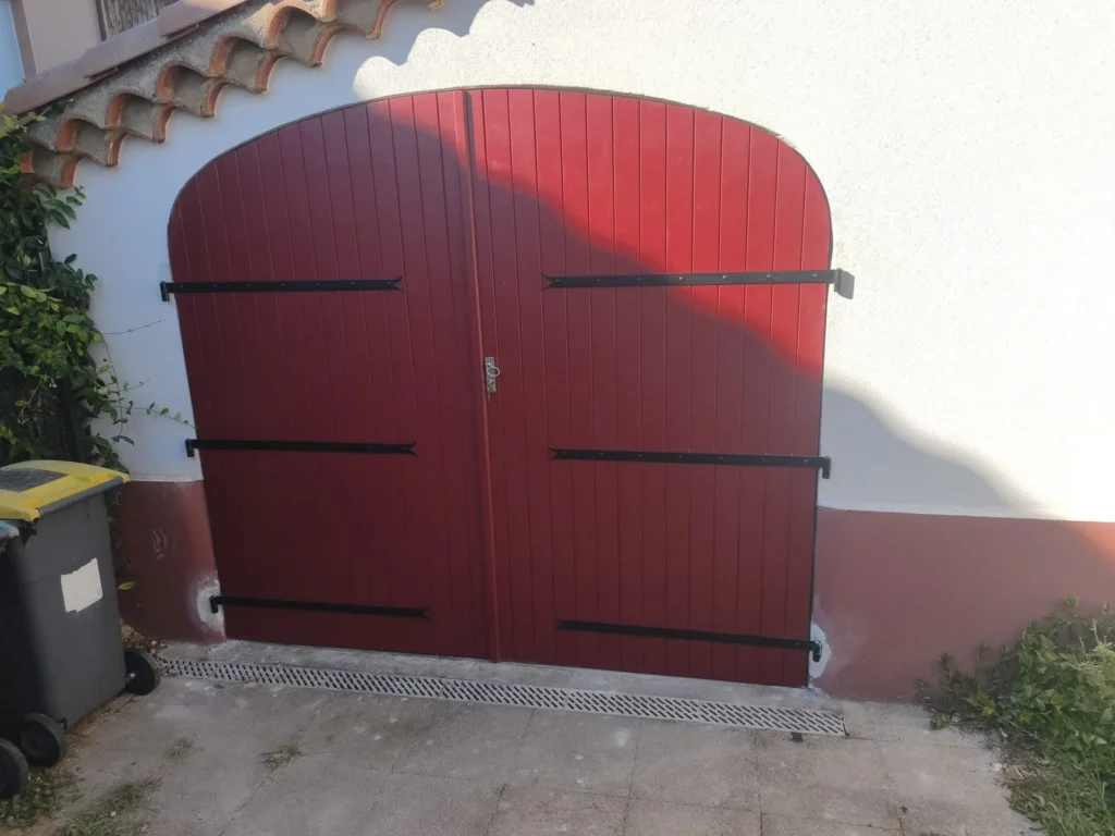 Installation porte de garage battante Labege 2